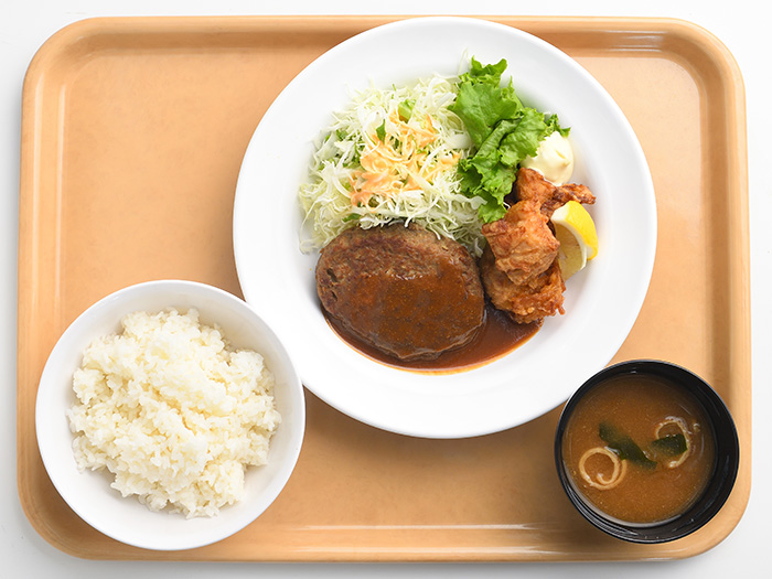 Aランチセット
（ハンバーグととりの唐揚げ）410円